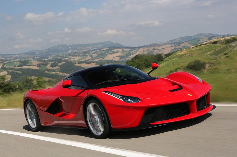  Ferrari LaFerrari 2015 года  (фото 11 из 56)